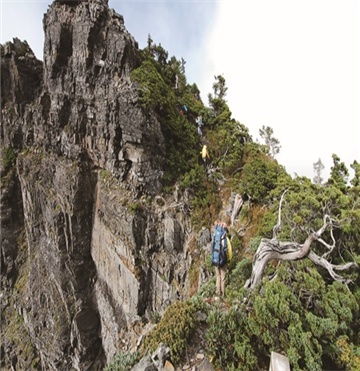 雪霸國家公園危險性高、易達性低，多為登山客造訪